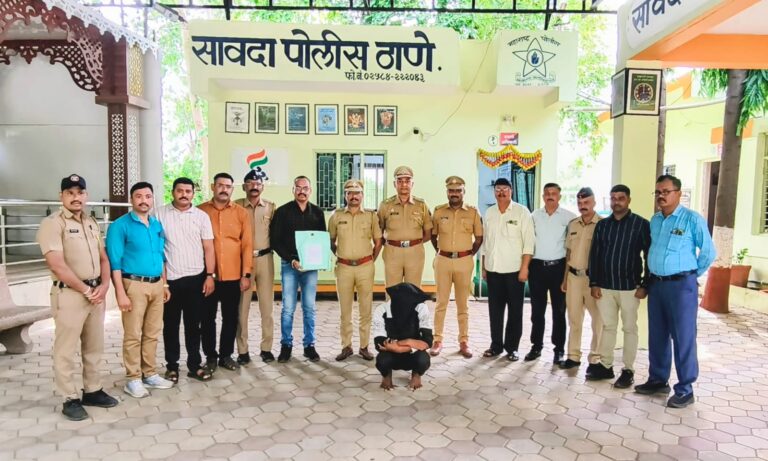 नोकरानेच रचला चोरीचा बनाव; दुकान मालकाचे १.९८ लाख रुपये लांबवले, सावदा पोलिसांनी ४ तासांत उघड केला गुन्हा